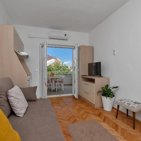 Apartments Marija Tucepi Exterior photo